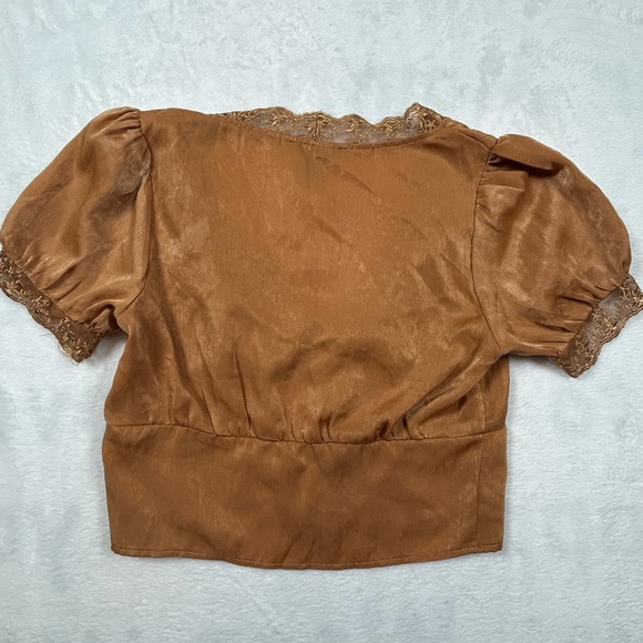 Forever 21 Satin Lace Trim Puff Sleeve Crop Top Size Small Maple Button Front - Picture 2 of 4
